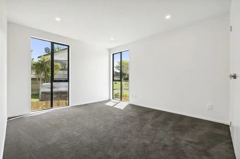 Photo of property in 60 Ramwall Place, Weymouth, Auckland, 2103