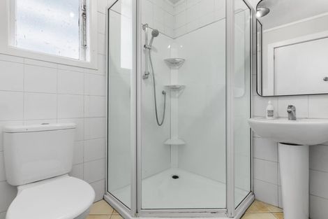 Photo of property in 70 Pleasant Road, Glen Eden, Auckland, 0602