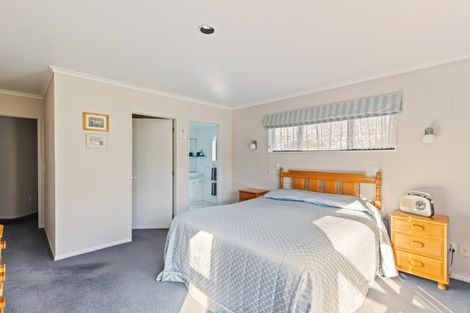 Photo of property in 151 Heta Road, Highlands Park, New Plymouth, 4312