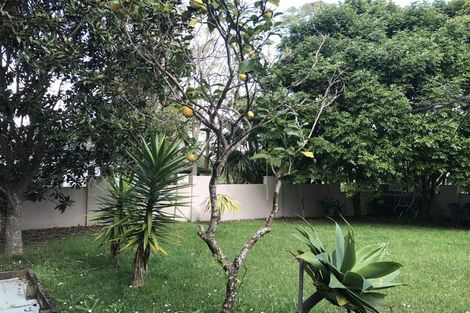 Photo of property in 2 Horizon Way, West Harbour, Auckland, 0618