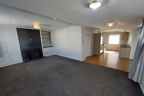 Photo of property in 90 Olliviers Road, Phillipstown, Christchurch, 8011