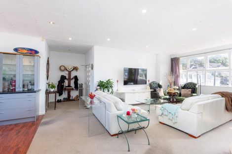 Photo of property in 233 Riddiford Street, Newtown, Wellington, 6021