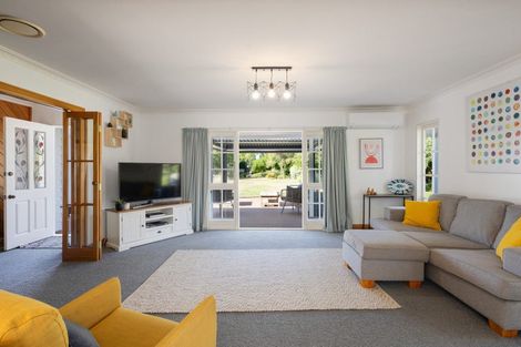 Photo of property in 16 Cowley Drive, Leamington, Cambridge, 3432