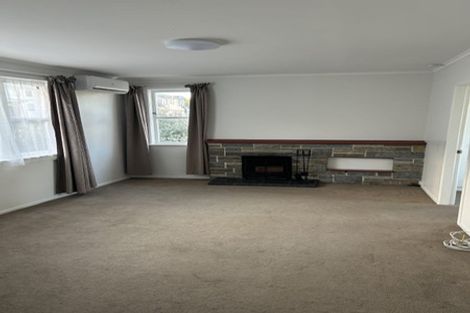 Photo of property in 23 Sheridan Drive, New Lynn, Auckland, 0600