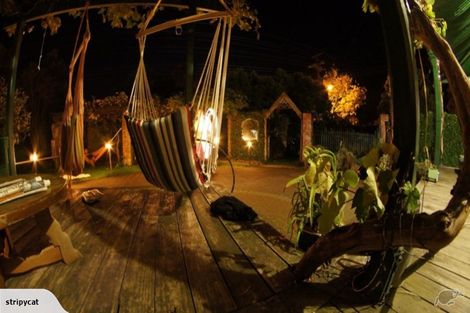 Photo of property in Jugglers Rest Backpackers, 8 Canterbury Street, Picton, 7220