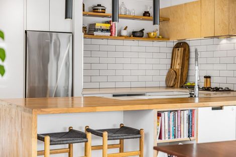 Photo of property in 6 Esmeralda Avenue, Avondale, Auckland, 1026