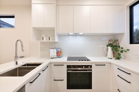 Photo of property in 3/11 Jaemont Avenue, Te Atatu South, Auckland, 0610