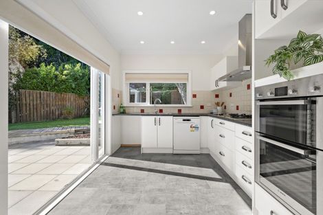 Photo of property in 283 Muritai Road, Eastbourne, Lower Hutt, 5013