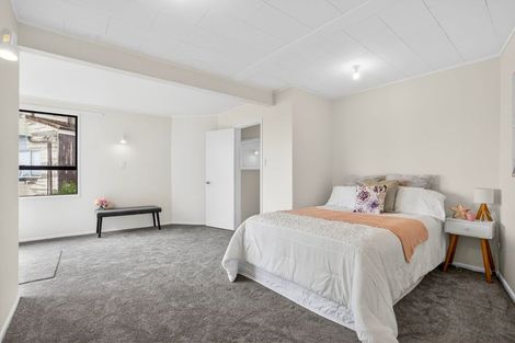 Photo of property in 86 Stanmore Bay Road, Stanmore Bay, Whangaparaoa, 0932