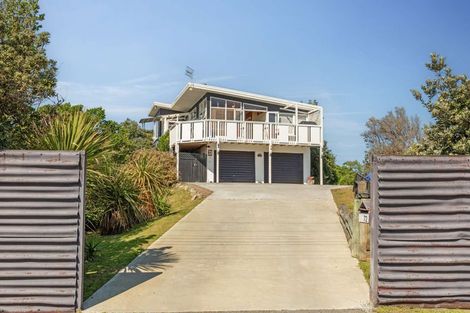 Photo of property in 72 Park Avenue, Waitarere Beach, Levin, 5510