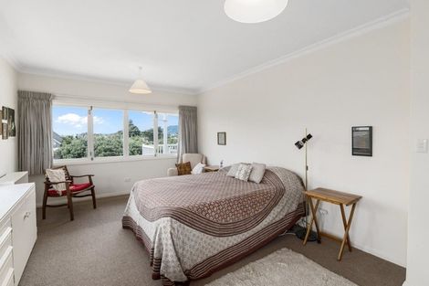 Photo of property in 12 Heperi Street, Waikanae Beach, Waikanae, 5036