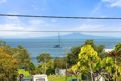 Photo of property in 1068 Whangaparaoa Road, Tindalls Beach, Whangaparaoa, 0930