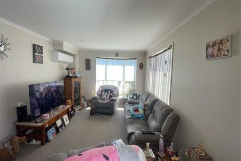 Photo of property in 1 Akeake Lane, Manurewa, Auckland, 2102