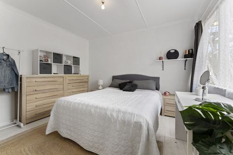 Photo of property in 24 Hunter Street, Normanby, Hawera, 4614