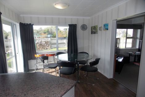 Photo of property in 1 Ouse Street, Rongotea, 4476