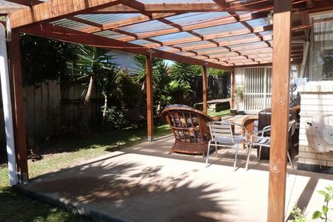 Photo of property in 10 Northridge Terrace, Massey, Auckland, 0614