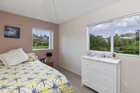 Photo of property in 2/94 Nigel Road, Browns Bay, Auckland, 0630