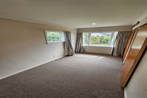 Photo of property in 11 Grimseys Road, Redwood, Christchurch, 8051