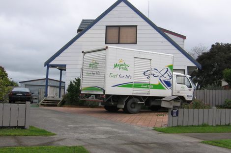 Photo of property in 8 Hilton Grove, Kelvin Grove, Palmerston North, 4414