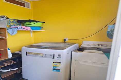 Photo of property in 5 Brown Street, Wallaceville, Upper Hutt, 5018