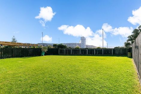Photo of property in 1/163 Rongotai Road, Rongotai, Wellington, 6022