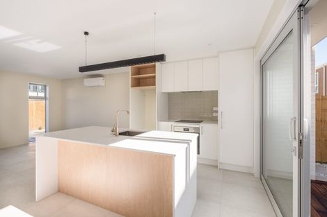 Photo of property in 2/50 Marine Parade, North New Brighton, Christchurch, 8083