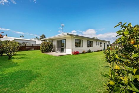 Photo of property in 6 Barbara Grove, Papamoa Beach, Papamoa, 3118