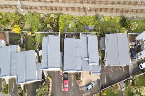 Photo of property in 8 Marina View, Paremata, Porirua, 5026