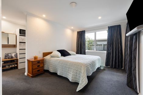 Photo of property in 20 Freedom Drive, Kelvin Grove, Palmerston North, 4414