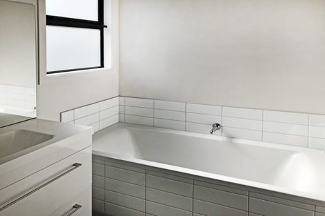 Photo of property in 15 Bannister Street, Jacks Point, Queenstown, 9371