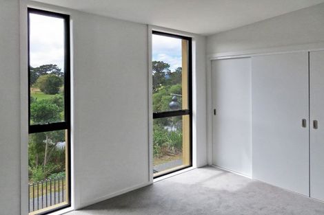 Photo of property in 35 Te Ara O Paetutu, Petone, Lower Hutt, 5012