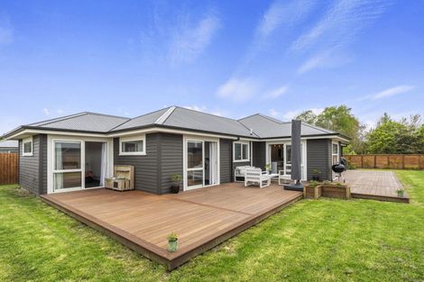 Photo of property in 76 Parsonage Road, Woodend, 7610