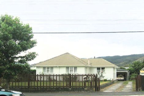 Photo of property in 12 Redwood Street, Elderslea, Upper Hutt, 5018