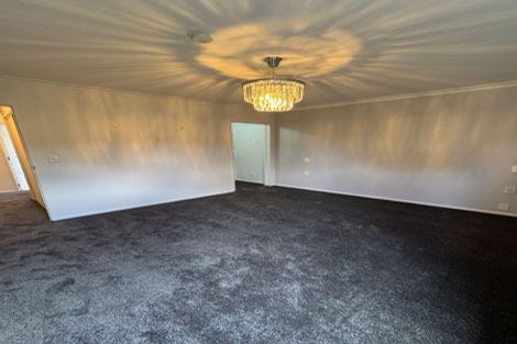 Photo of property in 2/281 Memorial Avenue, Burnside, Christchurch, 8053