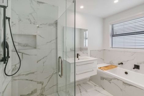 Photo of property in 2 Kaitaka Way, Papamoa, 3118