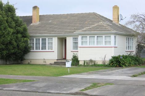 Photo of property in 32-34 Oxford Street, Hokowhitu, Palmerston North, 4410