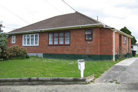 Photo of property in 1 Frickleton Grove, Waterloo, Lower Hutt, 5011