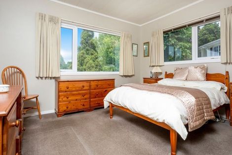 Photo of property in 10 Woodcote Drive, Glenfield, Auckland, 0629