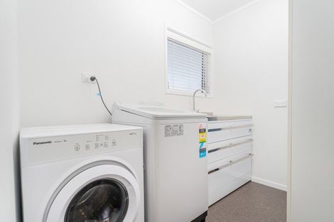 Photo of property in 24 Wells Place, Whitianga, 3510