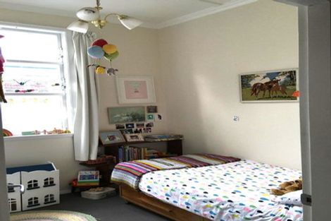 Photo of property in 6 Royal Street, Berhampore, Wellington, 6023