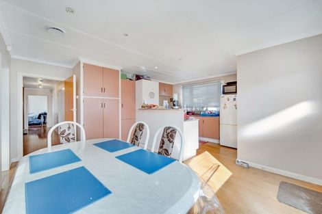 Photo of property in 57 Dale Crescent, Pakuranga, Auckland, 2010