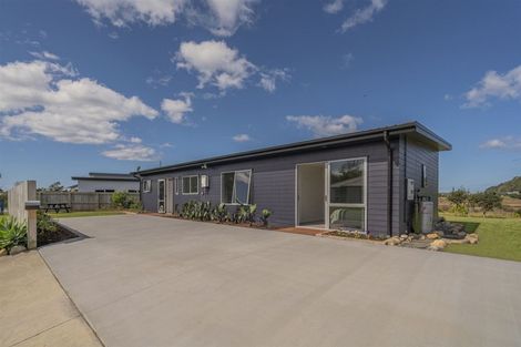 Photo of property in 23 Tairua Palms Place, Tairua, 3508