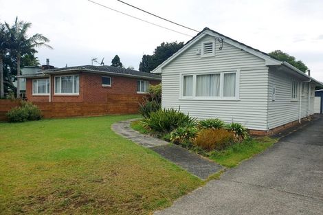 Photo of property in 6 River Road, Te Atatu Peninsula, Auckland, 0610