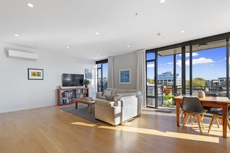 Photo of property in 1/50 Kilmore Street, Christchurch Central, Christchurch, 8013