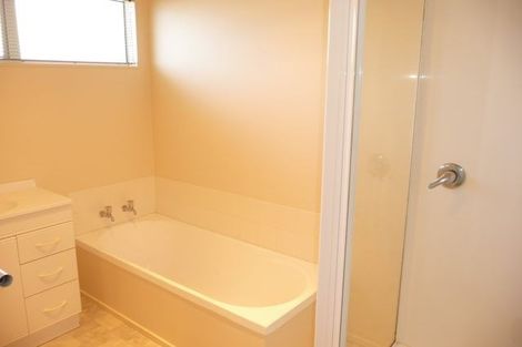 Photo of property in 1/9 Mably Court, Stanmore Bay, Whangaparaoa, 0932