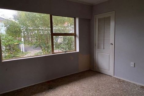 Photo of property in 109 Lincoln Park Avenue, Massey, Auckland, 0614