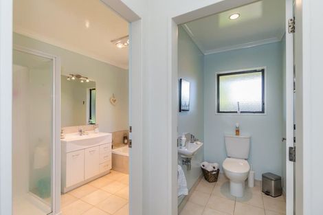 Photo of property in 7 Wakefield Road, Levin, 5571