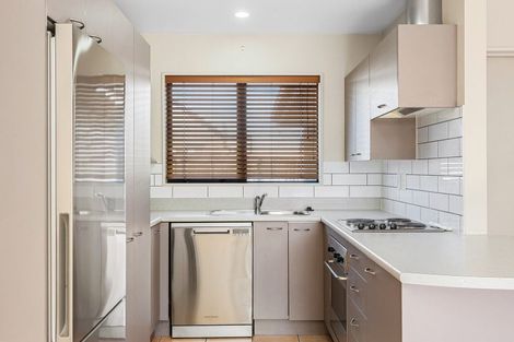 Photo of property in 63 Parade Court, Addington, Christchurch, 8024