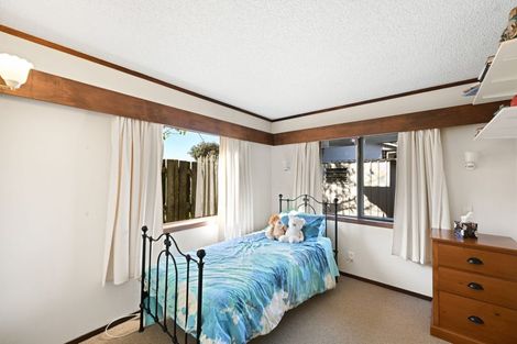 Photo of property in 16 Wilfred Street, St Andrews, Hamilton, 3200