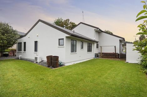 Photo of property in 76 Village Park Drive, Welcome Bay, Tauranga, 3112